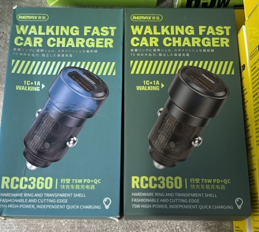 Chargeur voiture rapide 75W – Walking Fast Car Charger (USB-A + USB-C)